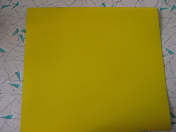 Magnetschild wurde mit Folie gelb bezogen